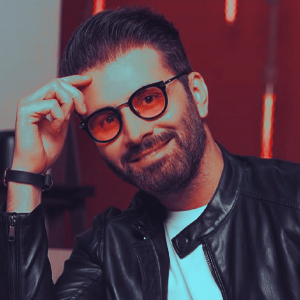 سینا بهداد