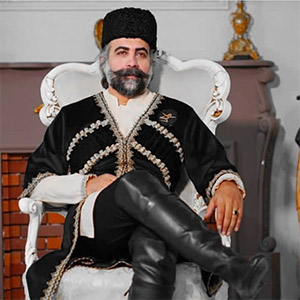 امید بهرام نقد
